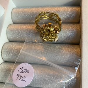 Gold lions mane ring